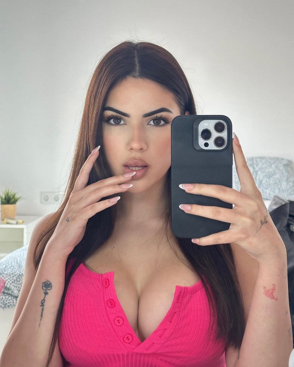 Lucia Bellido #63Uoj2mT