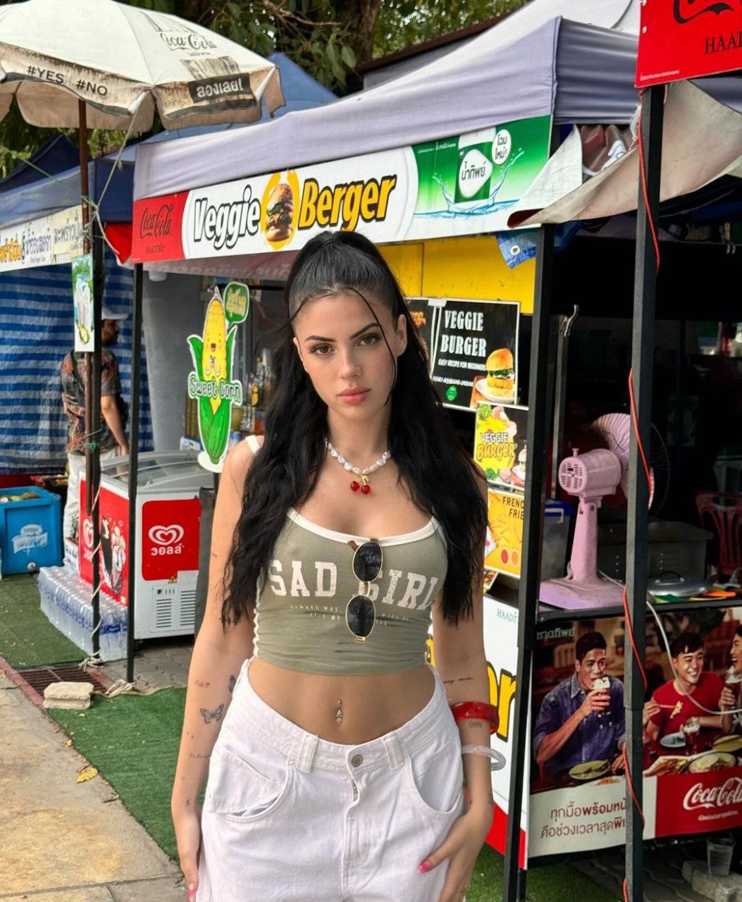 Lucia Bellido #DzJFS5BJ