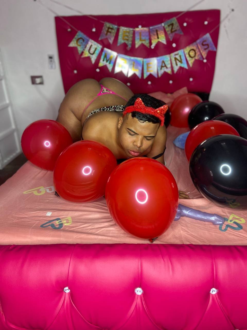 SEXY NALGONA PUTITA TRANS GAY #orYS2EFl