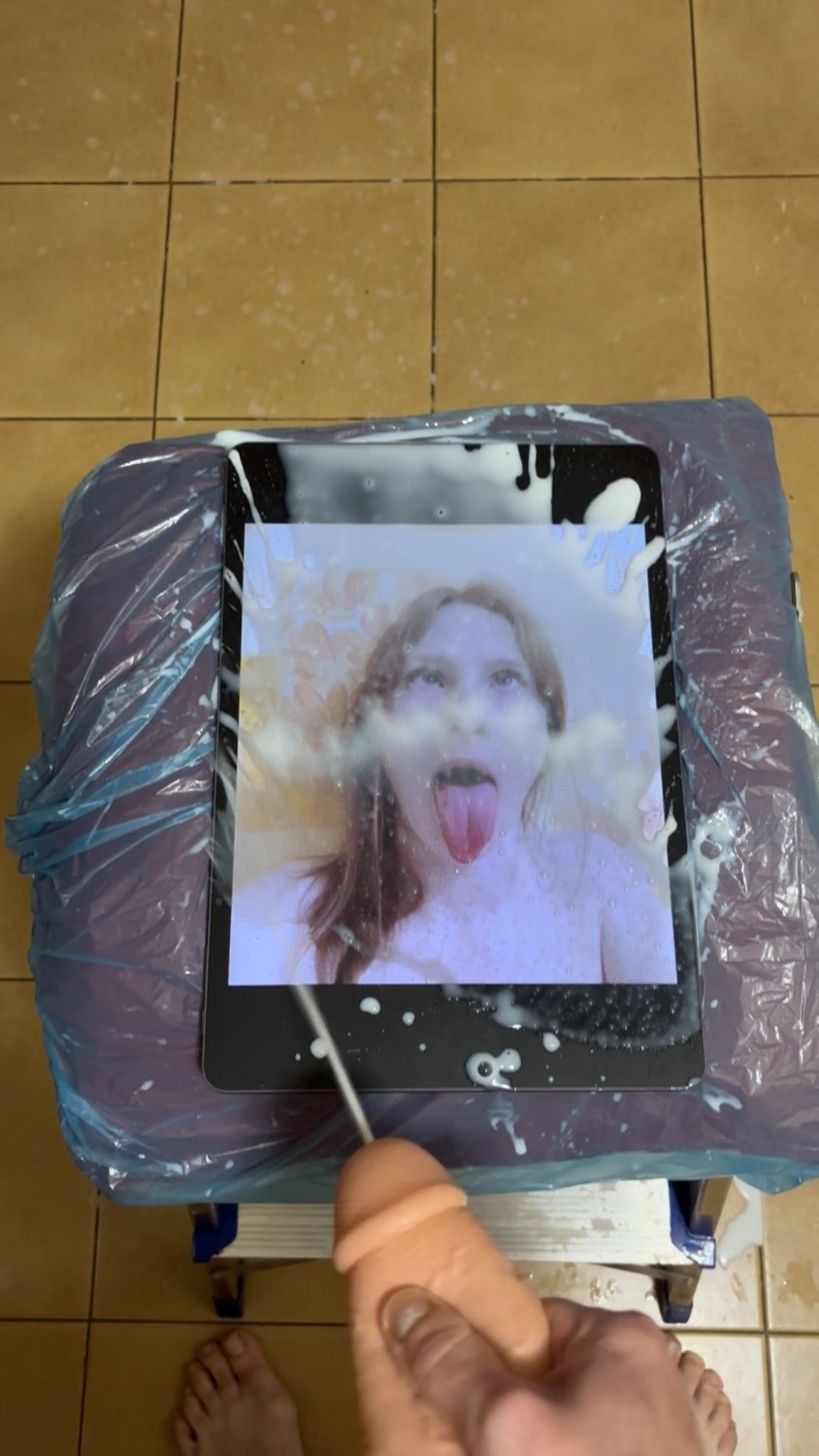 Slutty girl face cum splash (fake cock) (request) #5CONAzP3